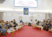 Pemkab Luwu Bahas DOB Luwu Raya Bersama Ketua Komisi II DPR RI di Makassar