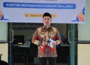 Wakil Bupati Luwu Hadiri Buka Puasa Bersama dan Penyerahan Sertipikat Pertanahan