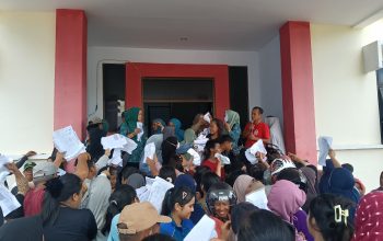 Ratusan Warga Padati Pasar Murah LPG 3 Kg di Walenrang, 560 Tabung Disiapkan