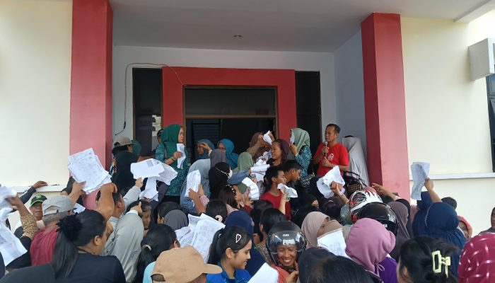 Ratusan Warga Padati Pasar Murah LPG 3 Kg di Walenrang, 560 Tabung Disiapkan