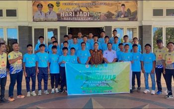 Tim Sepak Bola U-15 Dilepas Sekda untuk Berlaga di Tingkat Provinsi