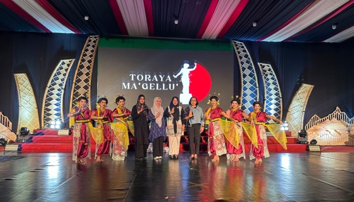 Luwu Tampilkan Tari Pajjaga Baine pada Toraya Ma’gellu’ 2026